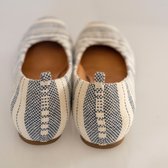 Audrey Brooke canvas flats - Picture 2 of 5